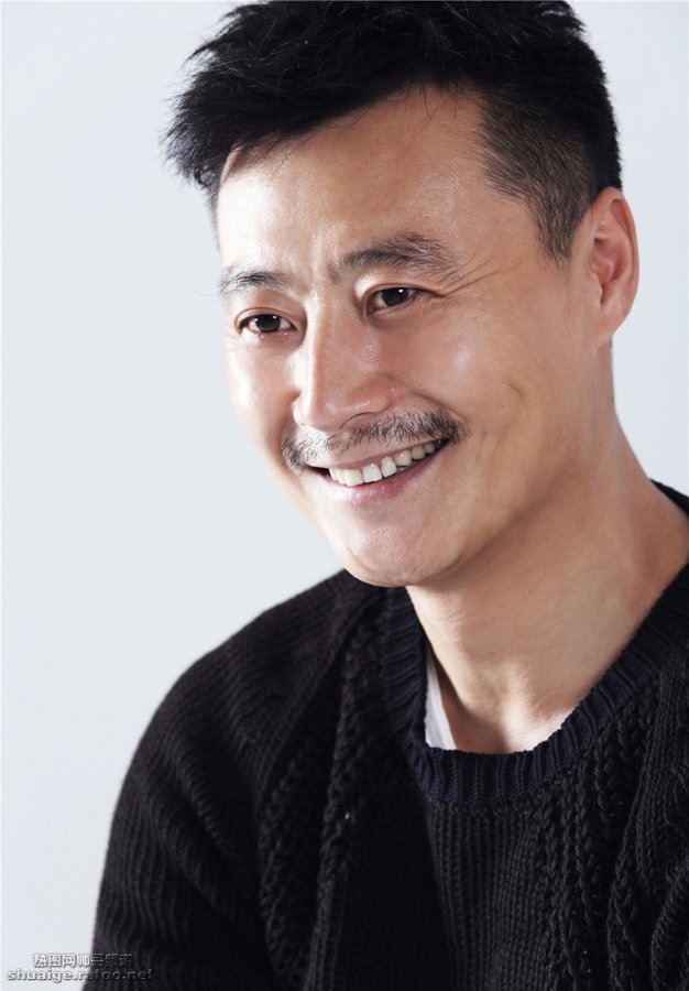 霍建华携电视剧《战长沙》主演拍摄宣传片