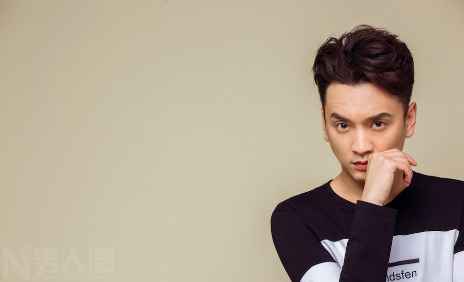 李梓豪图片