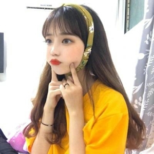 可爱俏皮青春活力小女生头像