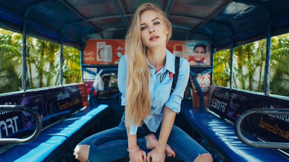 精选欧美美女高清桌面壁纸
