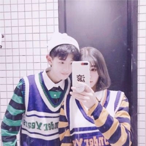 潮流情侣微信头像一对两张图片