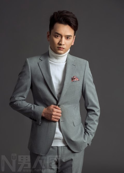 李梓豪图片
