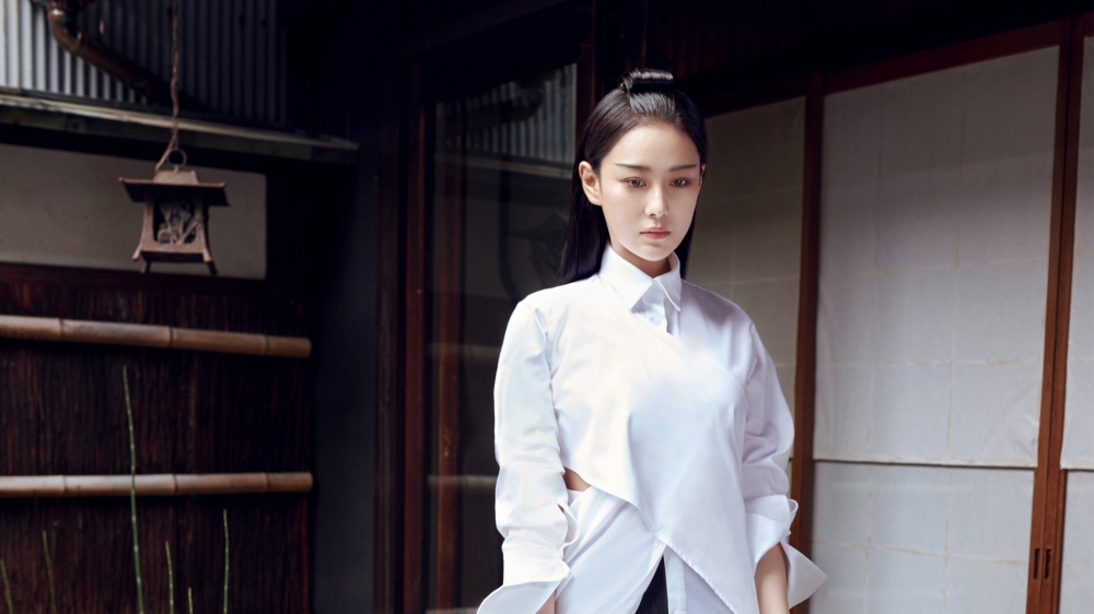 美女明星张馨予清纯写真桌面壁纸下载