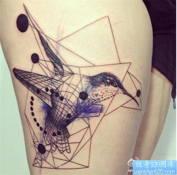 腿部彩色概念蜂鸟纹身图案