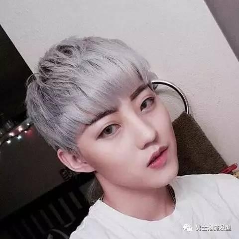 深受女生欢迎的10款男生发型  你是不是其中的一款？