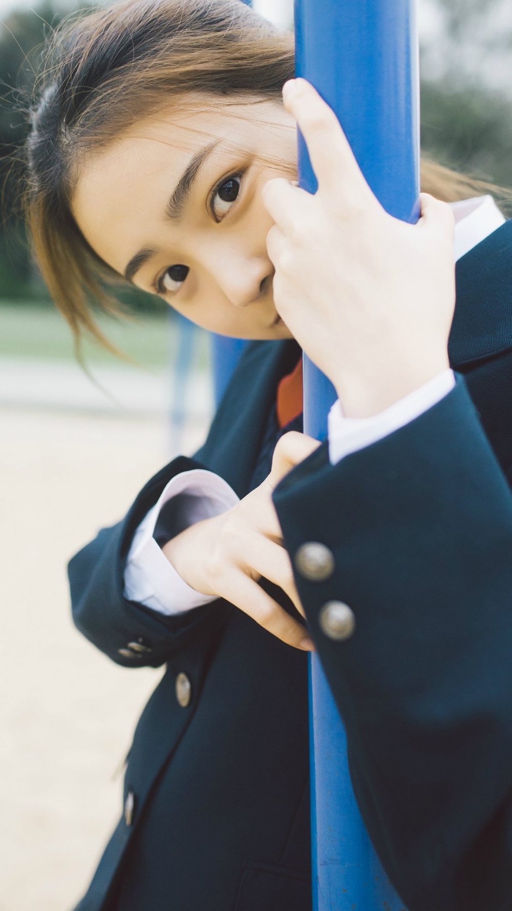 甜美校园制服清纯美女手机壁纸图片