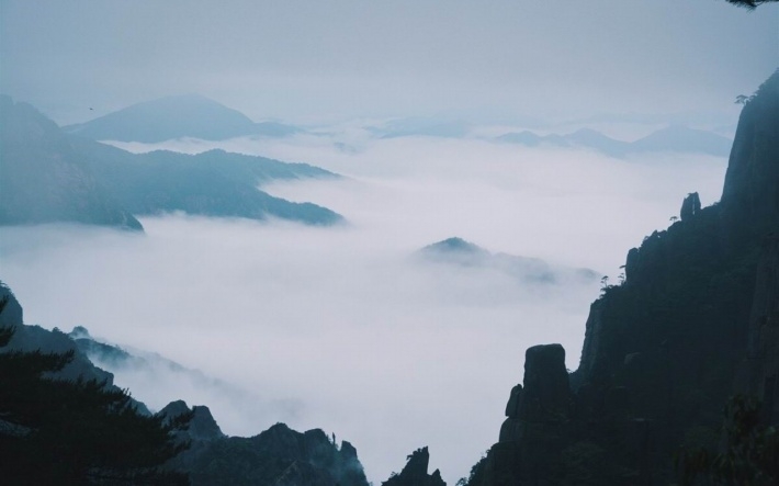 唯美黄山云海高清桌面壁纸