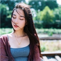 小家碧玉动人女生唯美意境头像