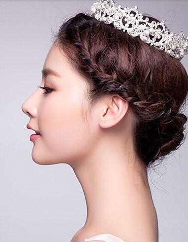 脸大的中年女人适合什么发型 中年女士盘发发型图解