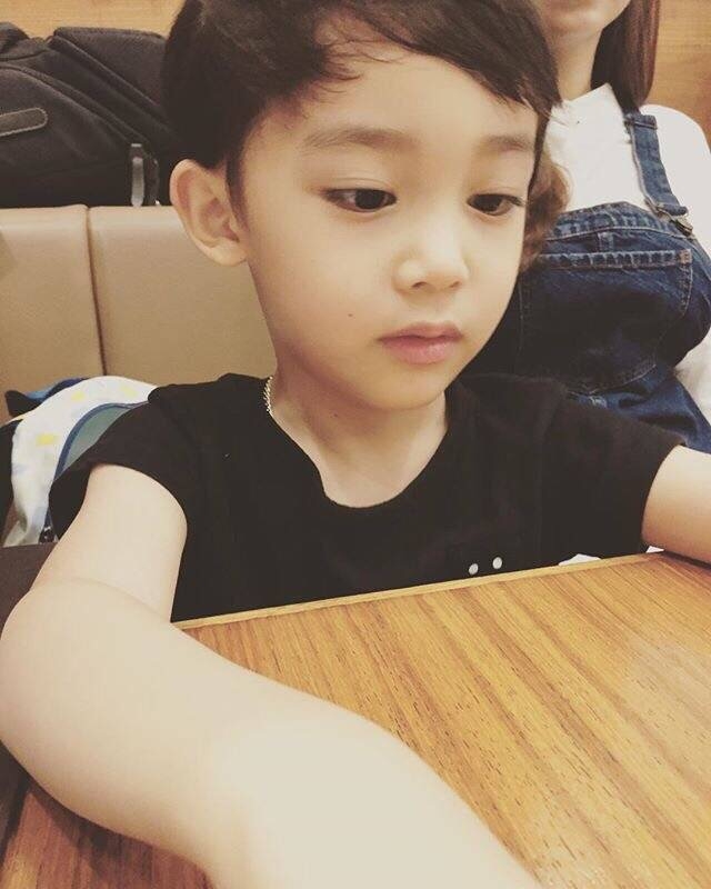 生一个萌萌哒小正太是多少女生的梦想