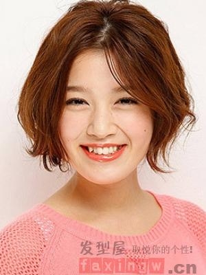 今年冬季流行女生发型  变身冬日气质潮女