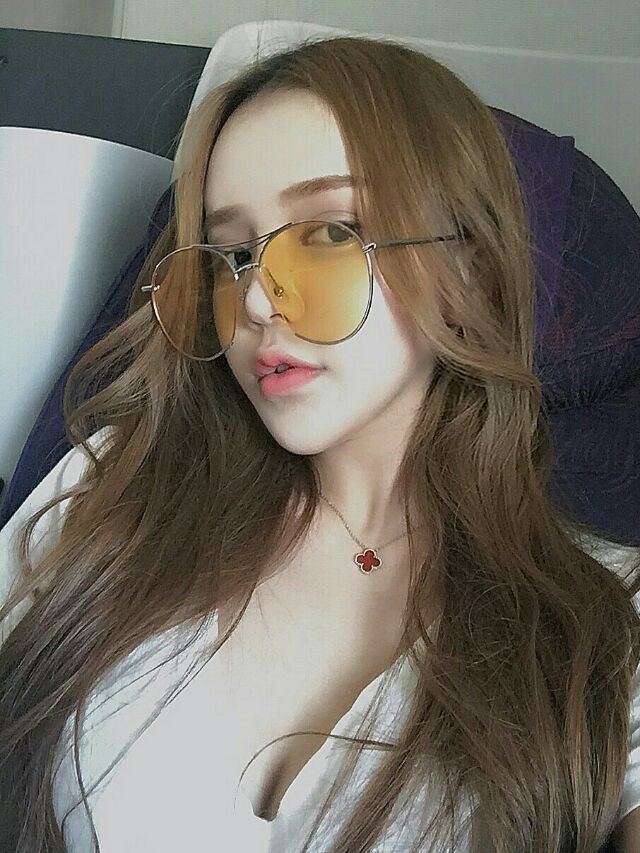 明知道我是你的将就 却还是把你当成我的所有