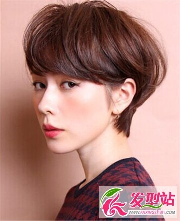 女生利落光洁的中短发发型 十足的女人味