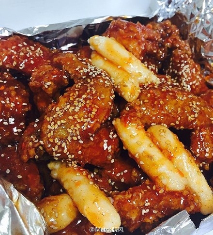 叼烟：炸鸡党请抱紧我.