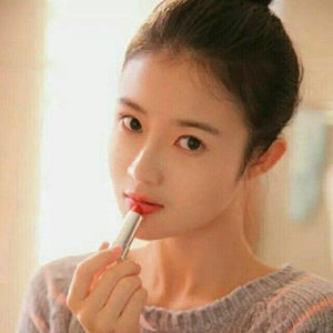 文静脱俗美丽大方清新小女生头像