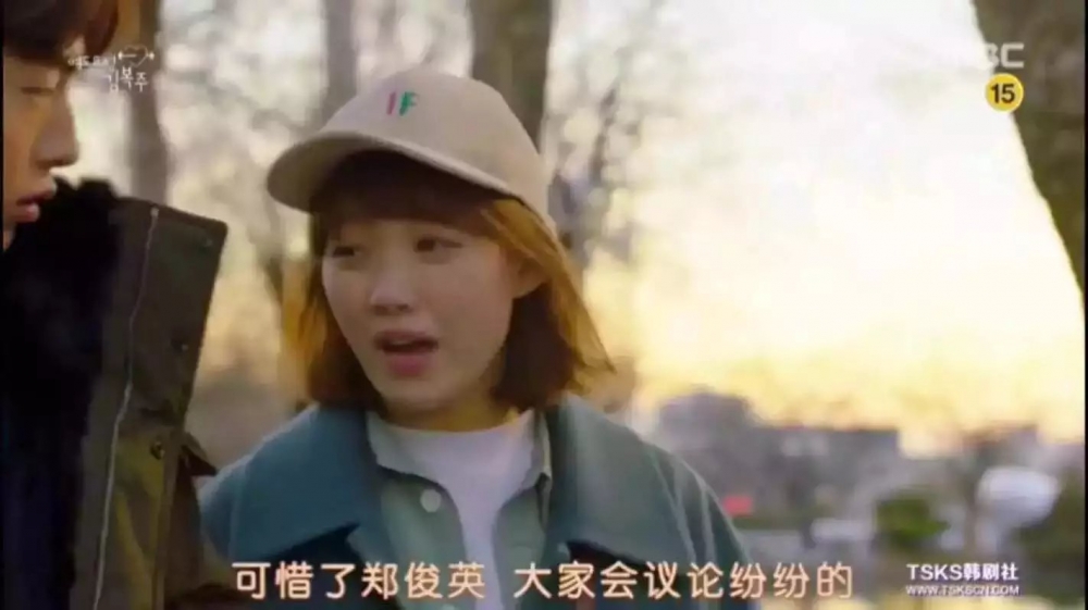女孩子真的是很敏感的 爱她就给她满满的安全感