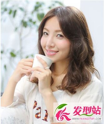 大学女生适合lob吗？好看的lob染发卷发都在这里