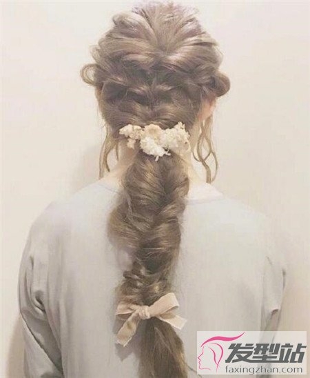 唯美韩式长发编发 回眸一笑百媚生