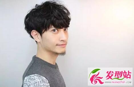 夏季男士清爽造型 打造夏日舒爽的你