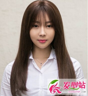 俏皮动人长直发发型 又一波直发时代来袭