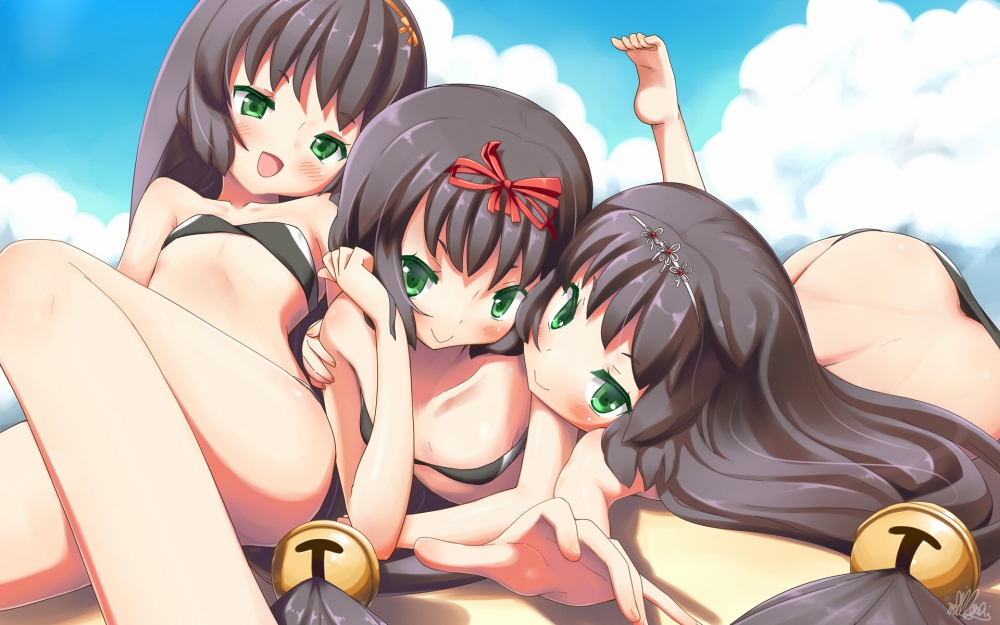比基尼少女性感丰满的桌面壁纸