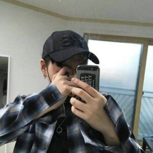 有点拽的帅气男生微信头像图片