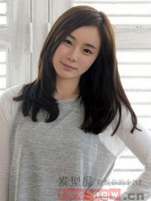 今年冬季流行女生发型  变身冬日气质潮女