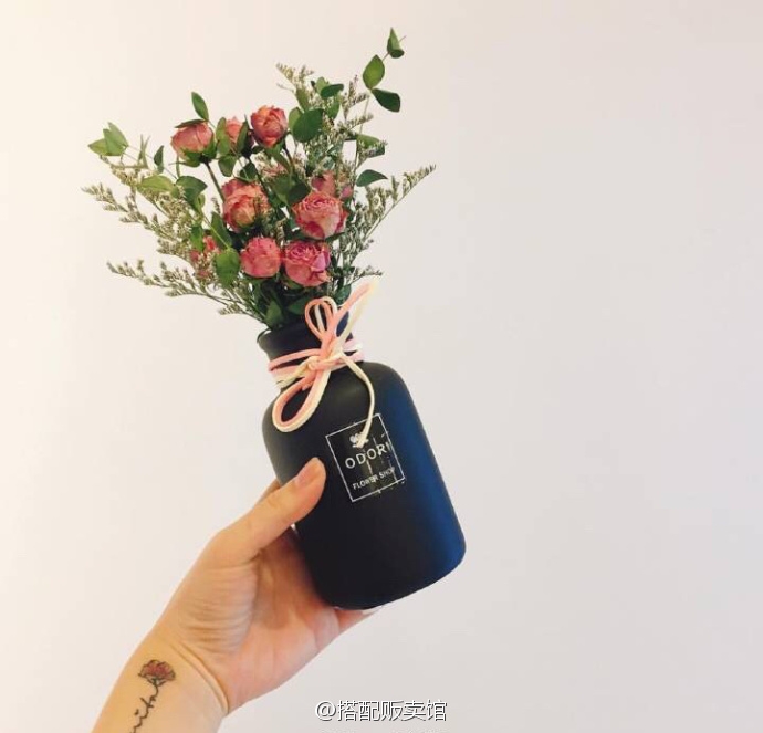 让人眼前一亮的小花瓶摆设 ​​​ ​​​​