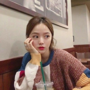 娇羞可爱领家女孩微信头像