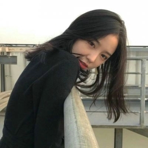 娇羞可爱领家女孩微信头像