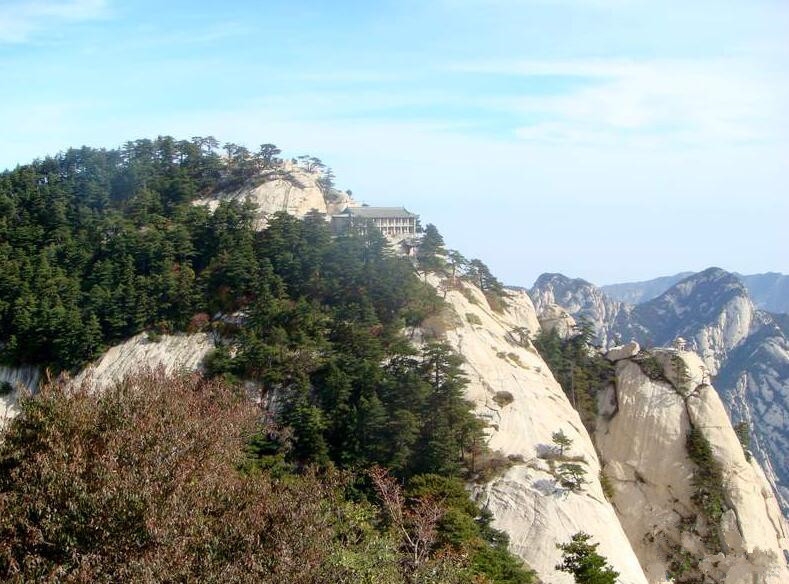 华山东峰又名朝阳峰图片  华山门票多少钱？