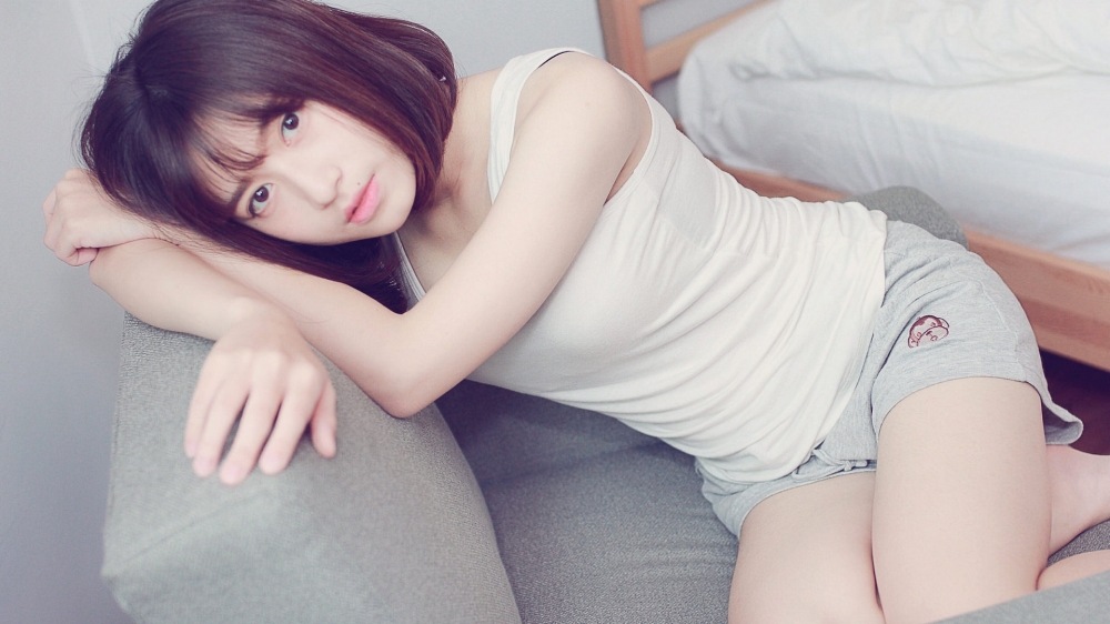 美女学生床上私拍写真电脑桌面壁纸图片 第二辑
