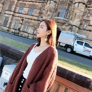 女生唯美长发俊俏甜美qq头像