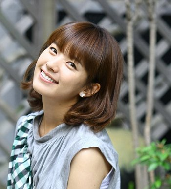 最新韩国女生短发发型 短梨花头最甜美