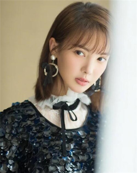 2018年流行lob短发 最新女生短发lob头