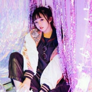 娇羞可爱领家女孩微信头像