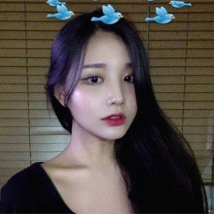 气质文艺女生微信qq头像