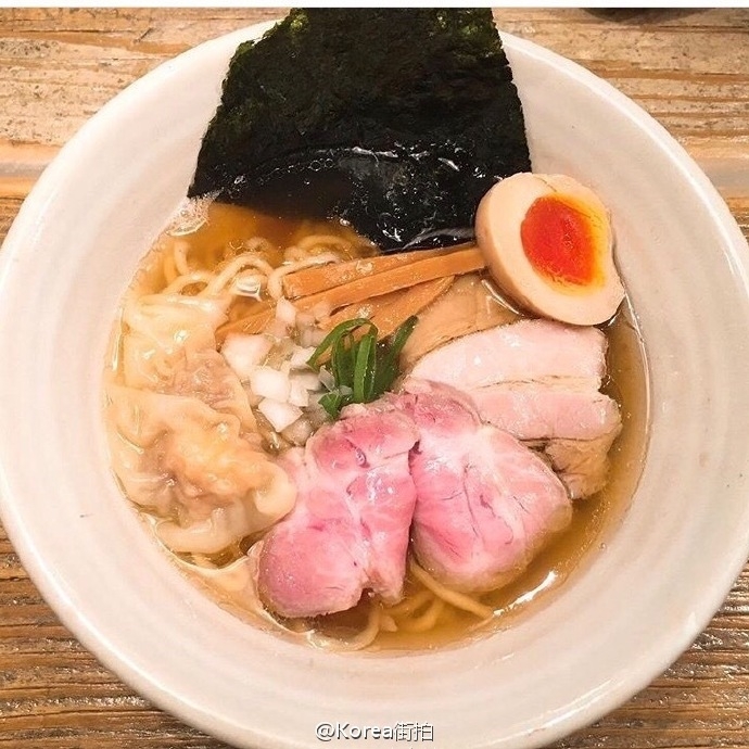 日式拉面  *