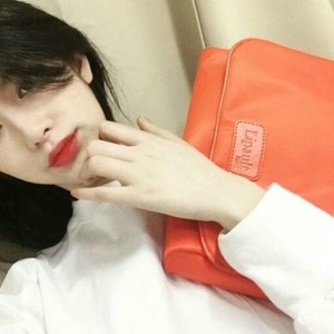 没有了爱，地球便成了坟墓  清丽绝俗美丽四射唯美清新可爱女生头像