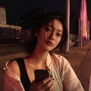 小家碧玉清纯温柔女生头像