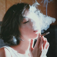 抽烟女生帅气头像