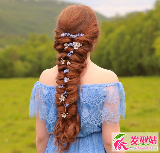Flowerbraid鲜花编发图片大全