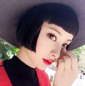 水灵秀气气质清新女生头像