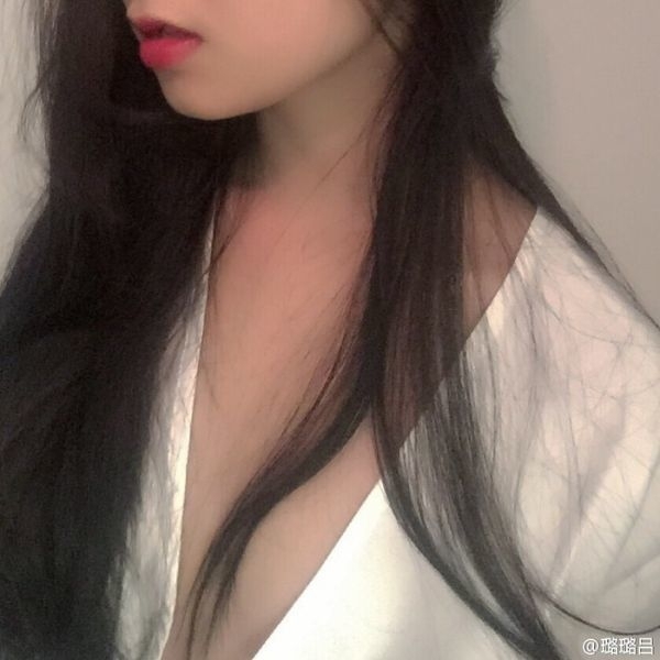 我见不得你为别人难过 一点都不行