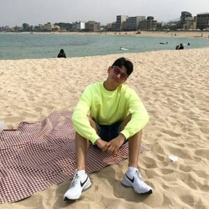 95后浪漫温馨幸福恩爱小情侣头像