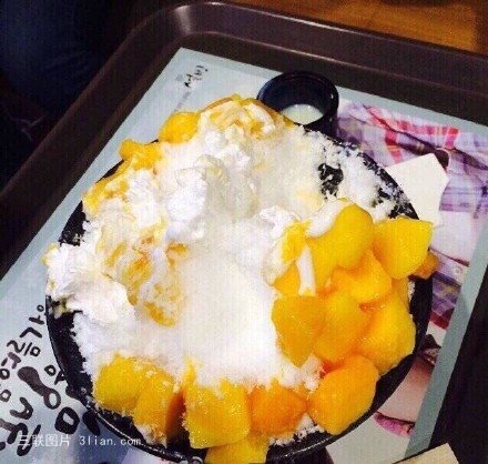 芒果冰淇淋美食