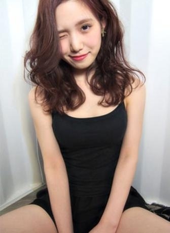 女生卷发发型 挑选适合自己的发型做美丽女人