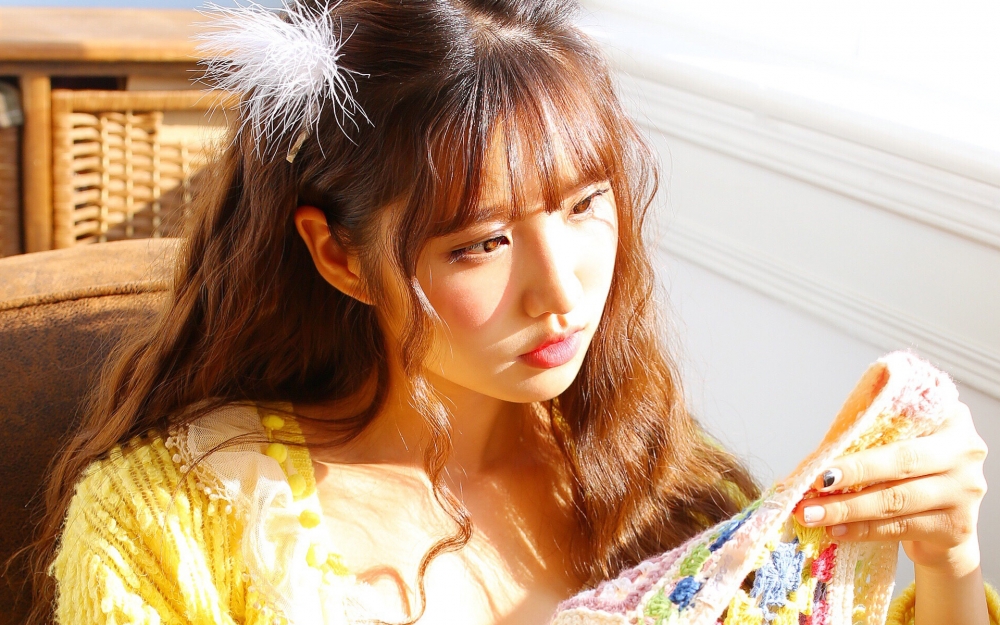治愈系美女清新文艺写真图片壁纸