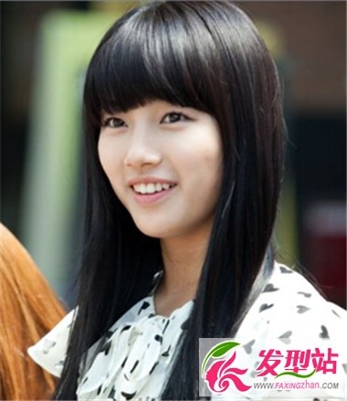 长直发女生甜美发型图片 清新唯美打造氧气美女