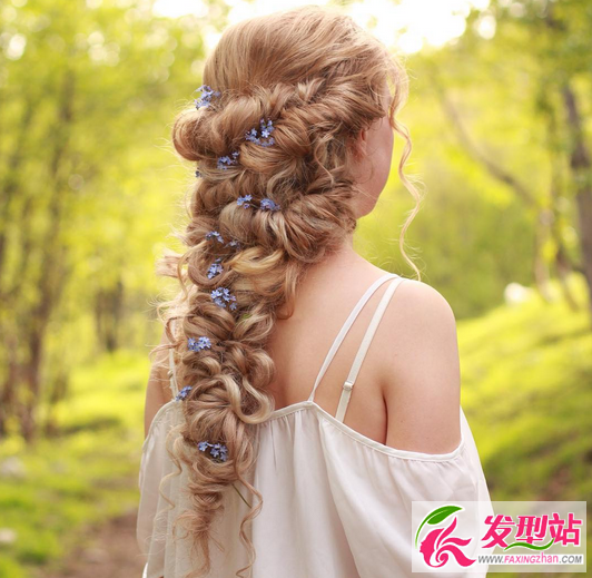 Flowerbraid鲜花编发图片大全